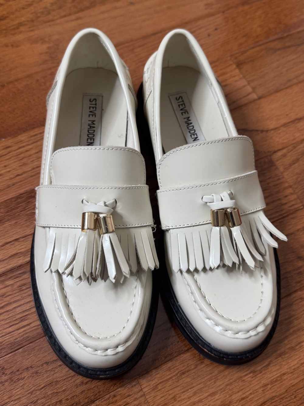 Steve Madden Radcliff Ivory Tassel Loafers Size 6.5